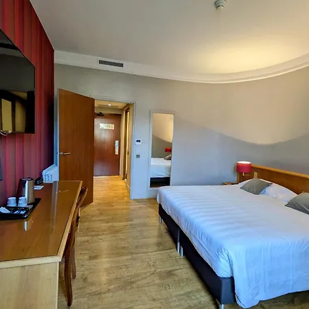 Hotel The Originals Boutique, Grand Saint-pierre,