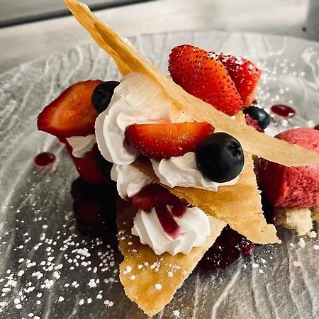 Hotel The Originals Boutique, Grand Saint-pierre,