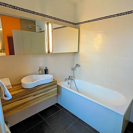 Hotel The Originals Boutique, Grand Saint-pierre, 3*