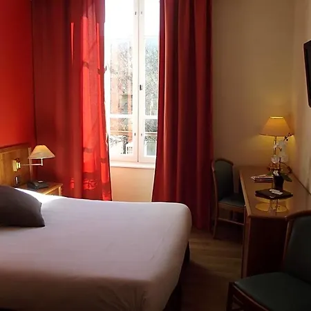 Hotel The Originals Boutique, Grand Saint-pierre, 3*