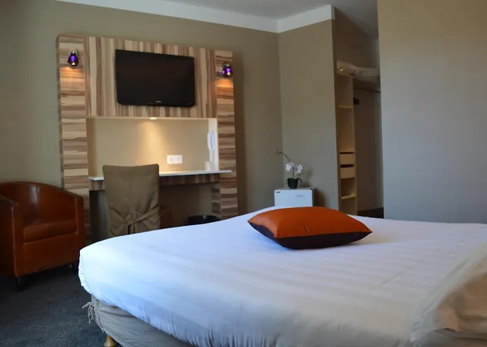 Отель The Originals Boutique, Grand Saint-pierre, 3*