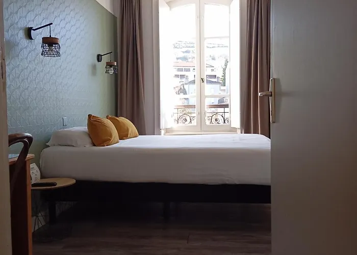 Отель The Originals Boutique, Grand Saint-pierre, Орийак